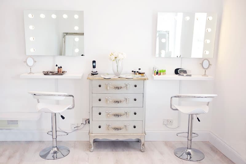 Emma Stephens Bridal | Wedding Make-up & Hair Styling