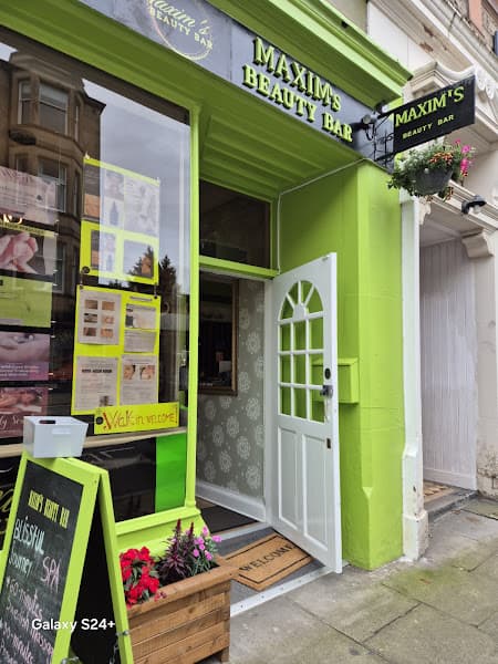 Maxim's beauty bar