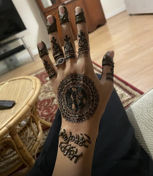 HENNA WORLD