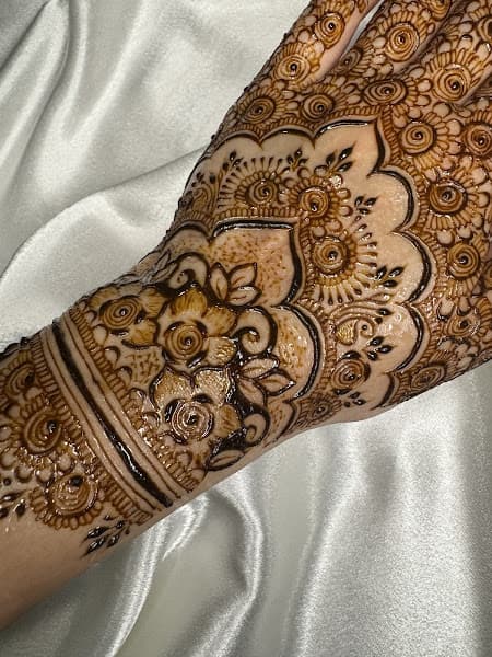 Mehndi by Athiya