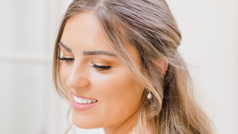 Mili Fox Makeup Artist