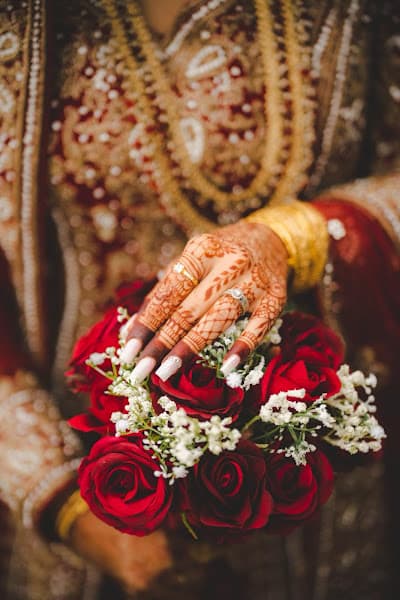 Praise Impressions - Luxury Bridal Henna & Mehndi Artist Birmingham