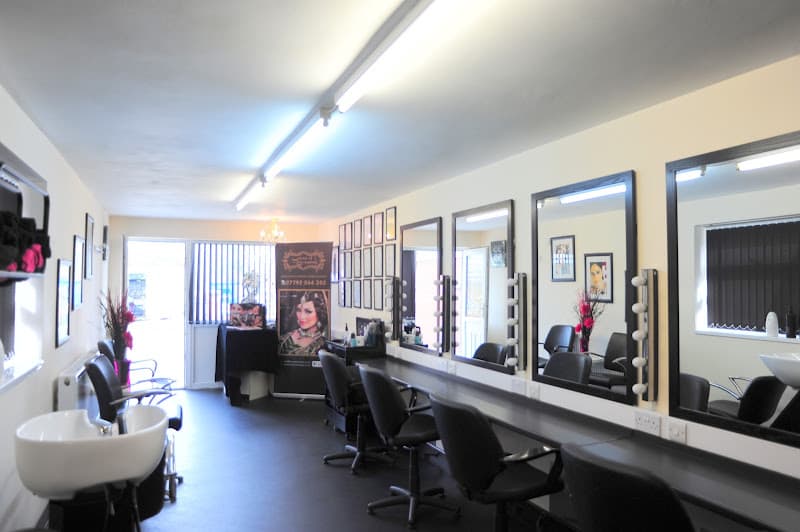 House Of Rox-anna Bridal Studio and Makeup Training Academy