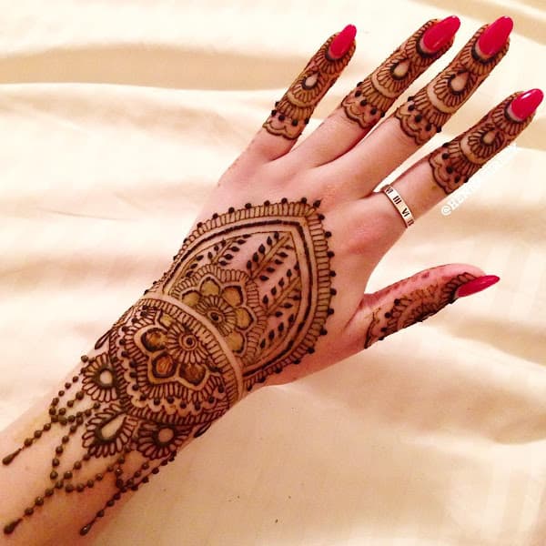 Henna by Kawsar - Henna in London