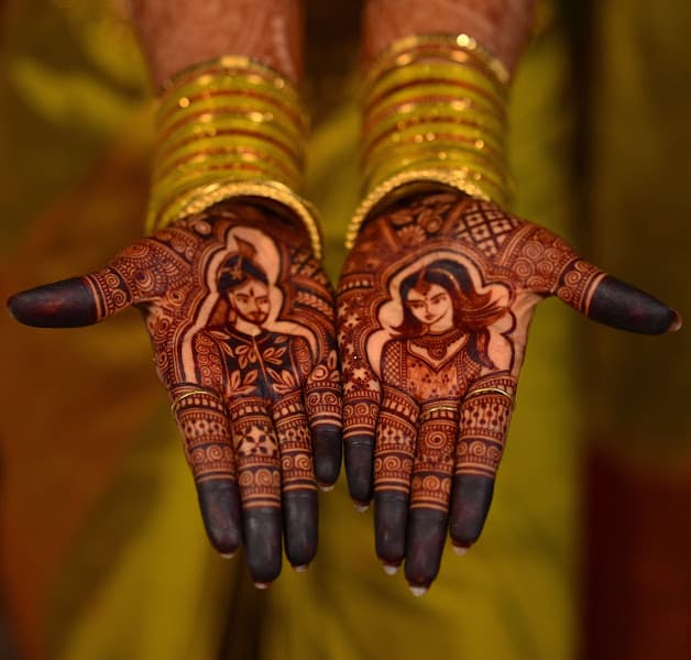 Creative Mehendi Designs by Kajal