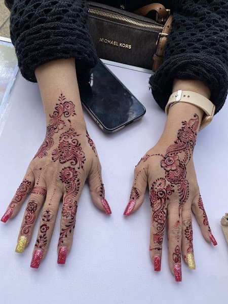 Tehmina henna artist