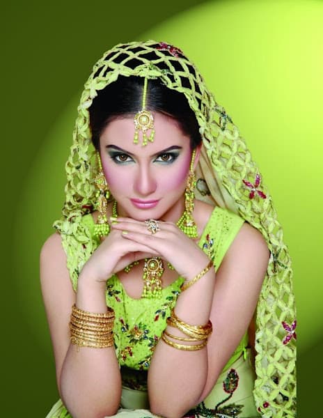 ASIANA BRIDAL HAIR & MAKEUP ARTIST