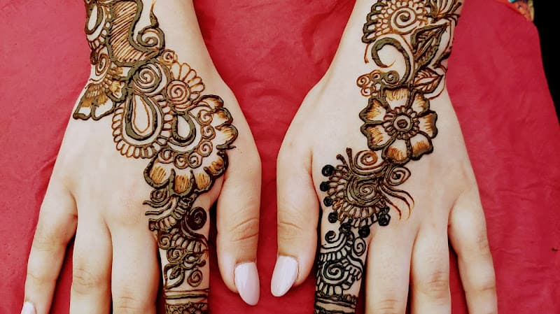 Designer Henna Mehendi Art
